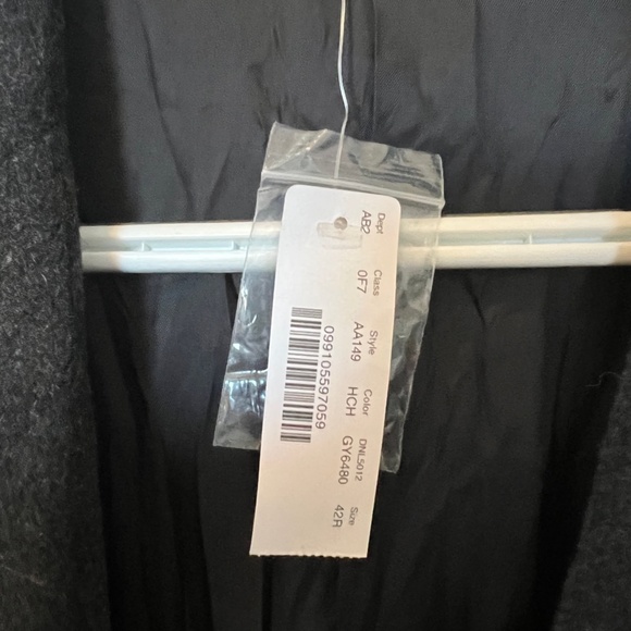 J Crew Ludlow Wool-Cashmere blend topcoat (NEVER WORN) - Picture 3 of 3